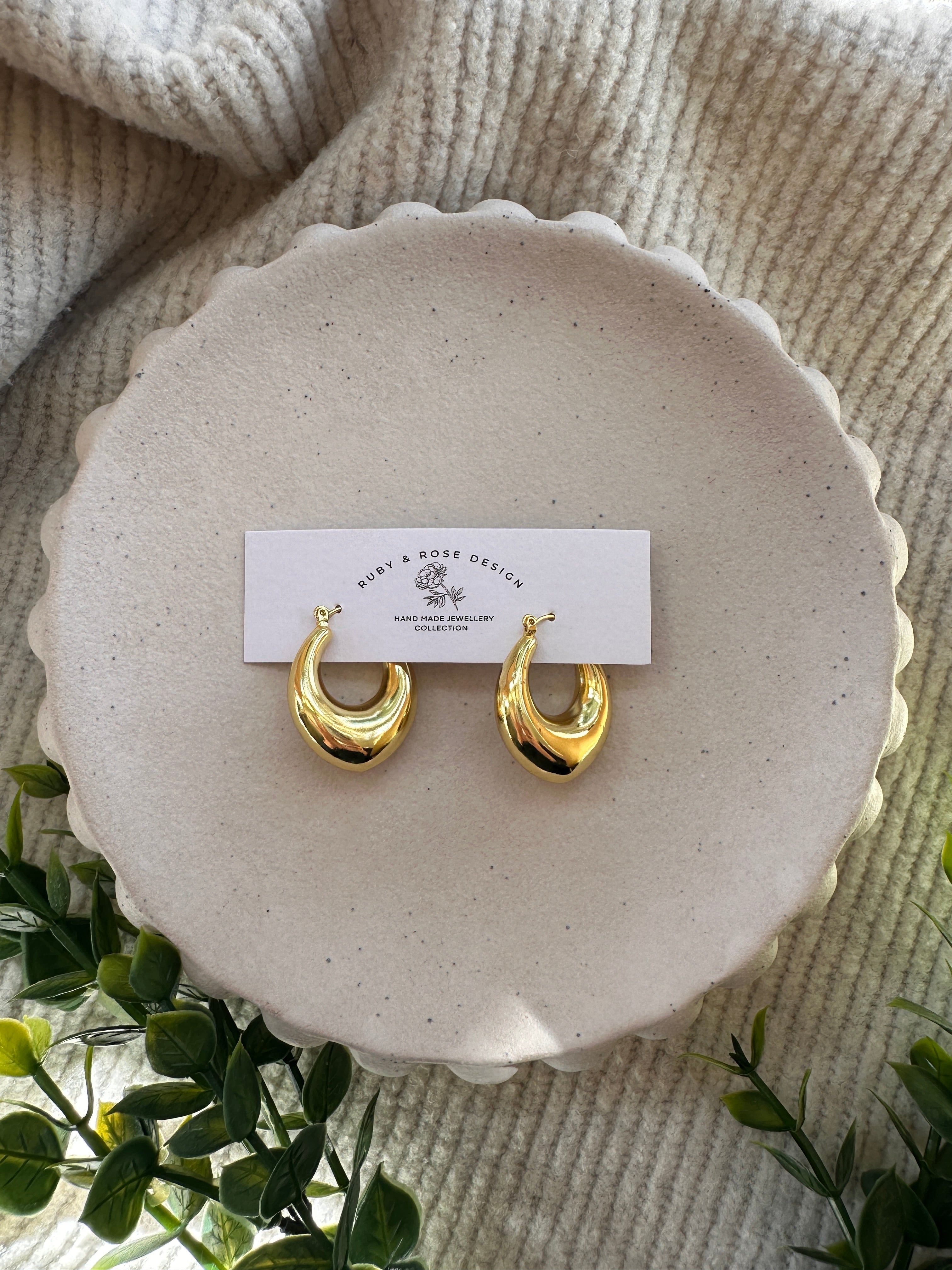 Statement Teardop Hoops