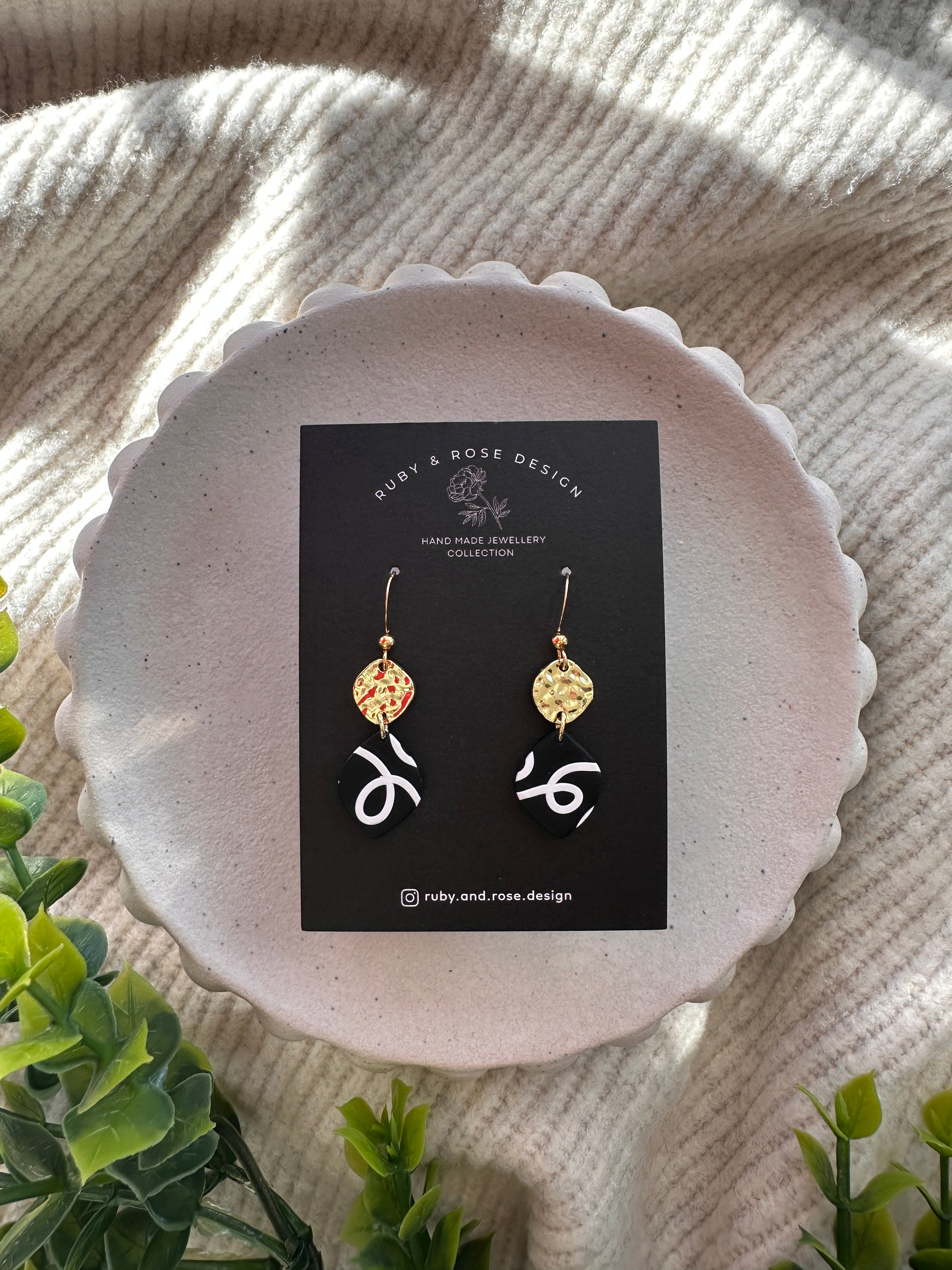 Kaia Collection | Golden Drop image 0